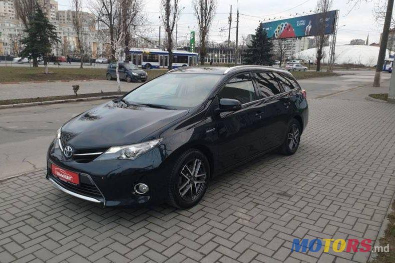 2015' Toyota Auris photo #1