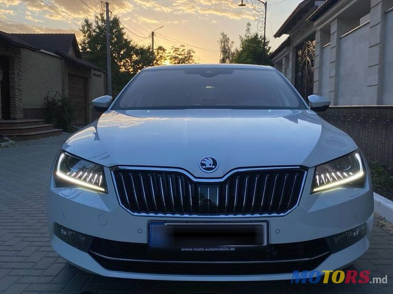 2018' Skoda Superb photo #2