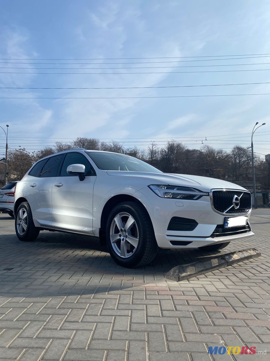 2019' Volvo XC60 photo #1
