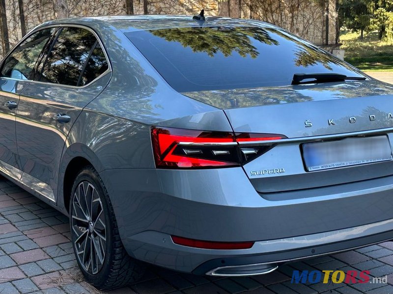 2019' Skoda Superb photo #5