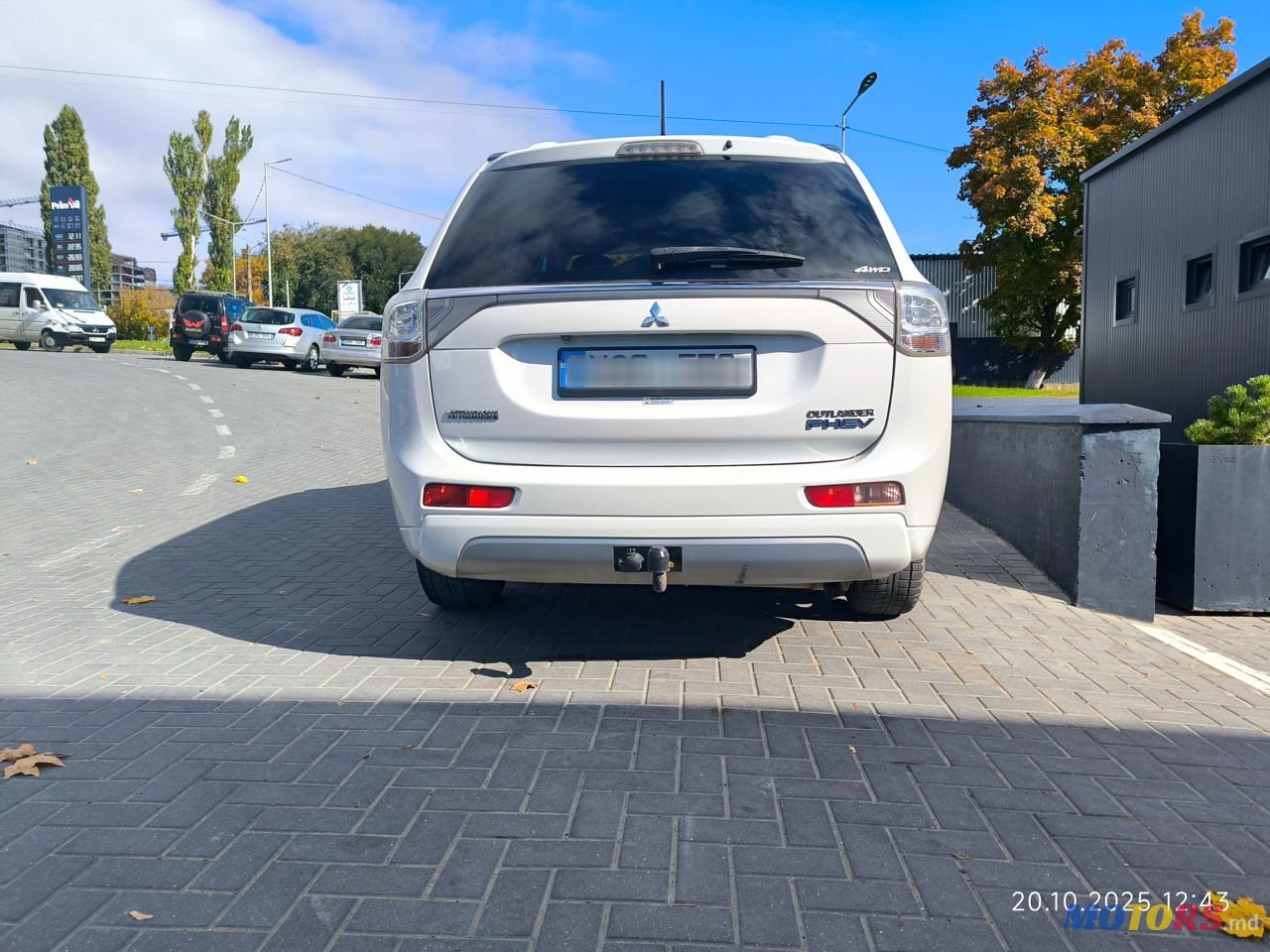 2014' Mitsubishi Outlander photo #2