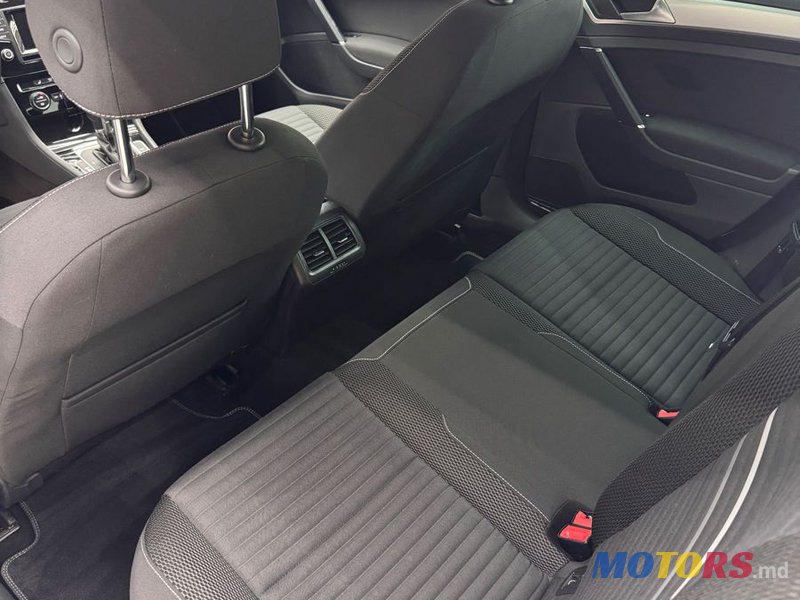 2014' Volkswagen Golf photo #4