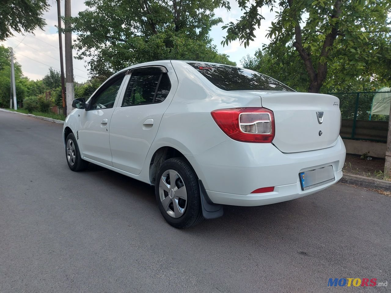2013' Dacia Logan photo #2