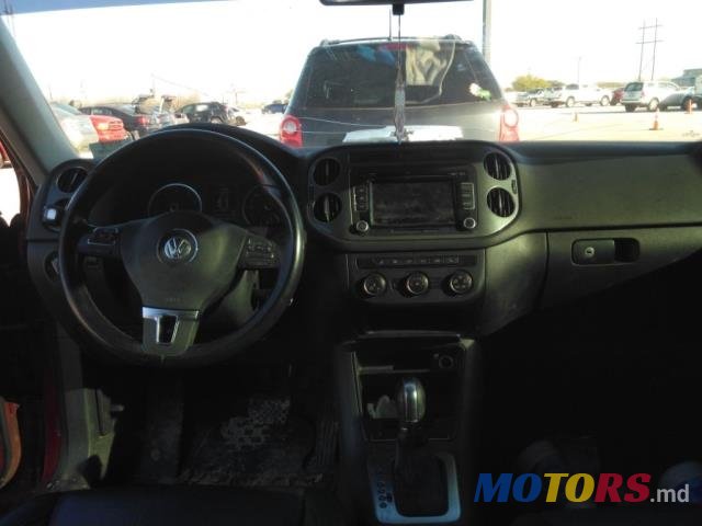 2013' Volkswagen Tiguan photo #6