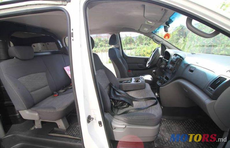 2008' Hyundai H-1 photo #1