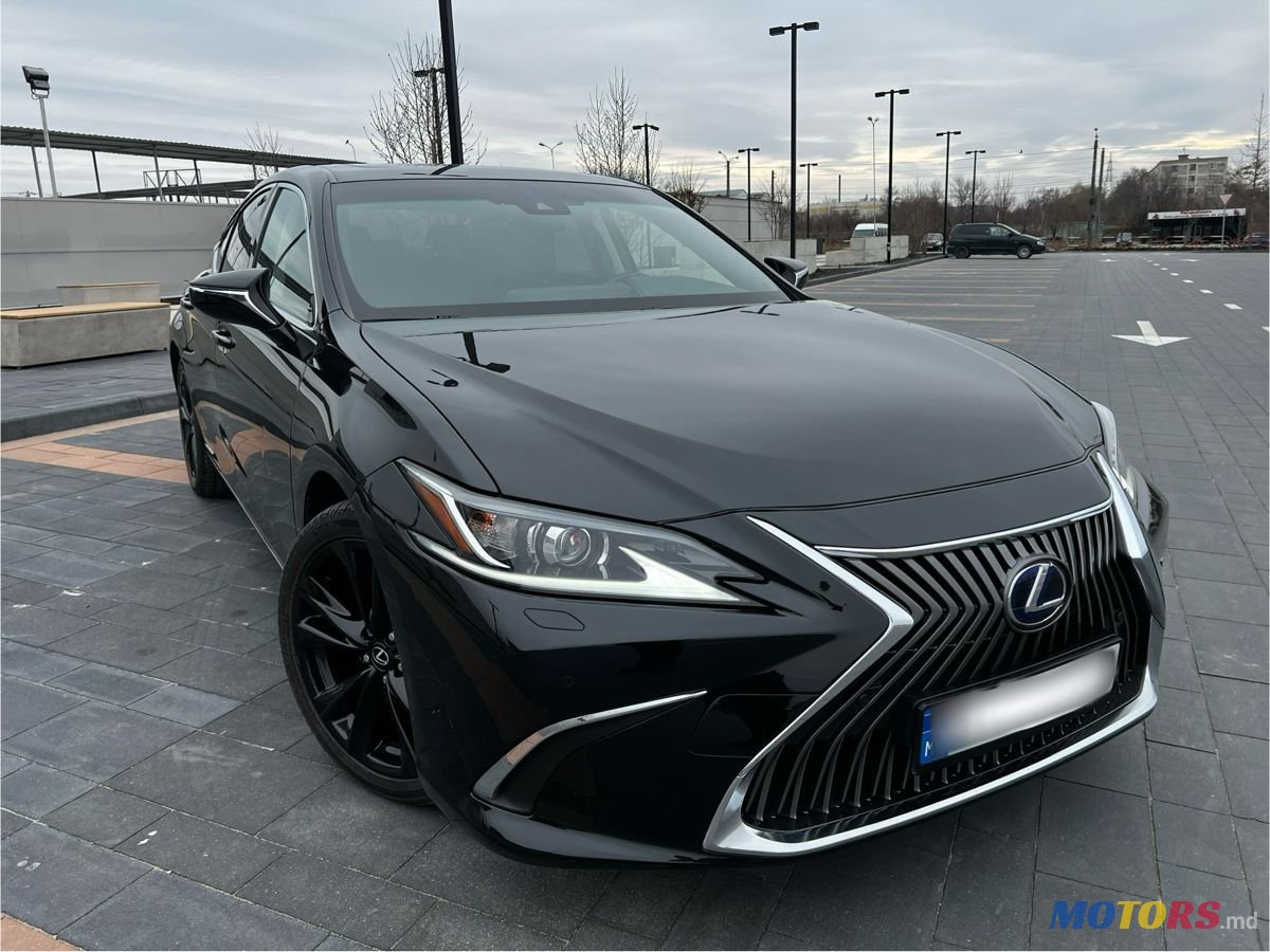 2019' Lexus Es Series photo #2