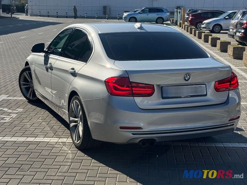 2017' BMW 3 Series photo #4