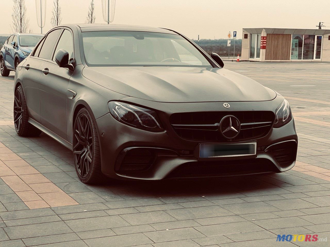 2017' Mercedes-Benz E-Class photo #2