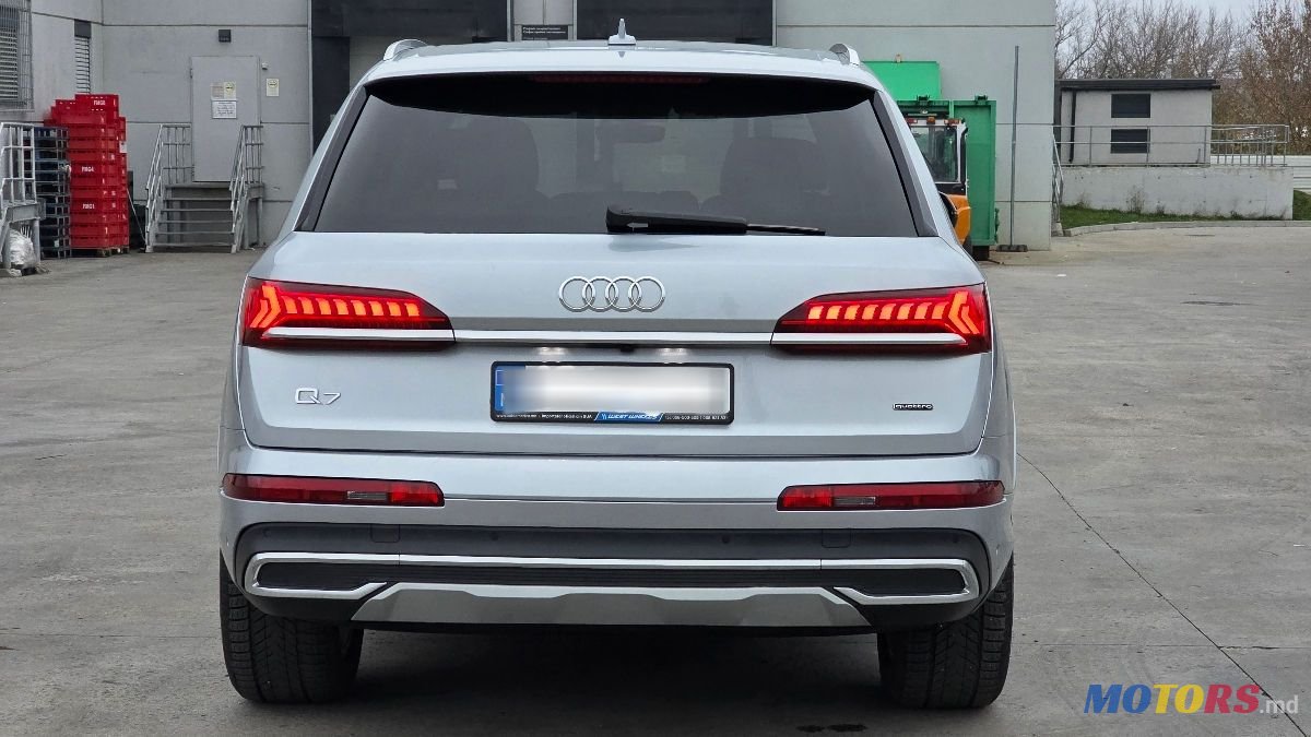 2021' Audi Q7 photo #6