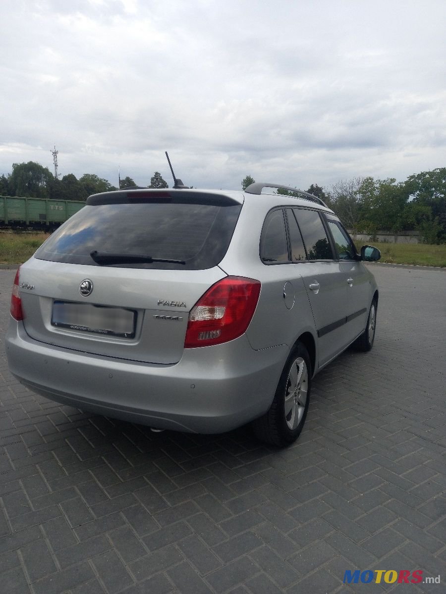 2013' Skoda Fabia photo #6