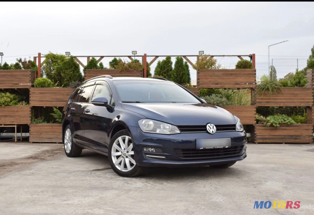 2013' Volkswagen Golf photo #2