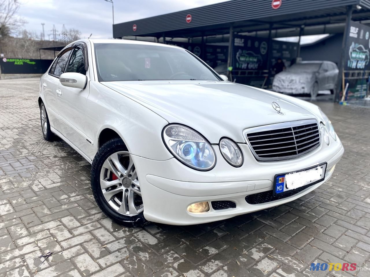 2004' Mercedes-Benz E Класс photo #1