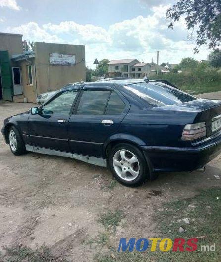 1992' BMW 3 photo #1
