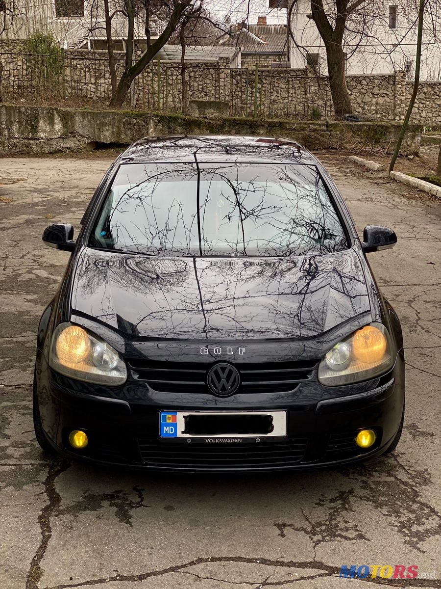 2005' Volkswagen Golf photo #5