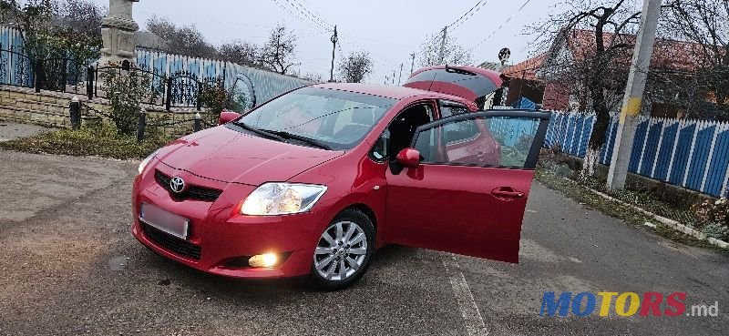 2007' Toyota Auris photo #1