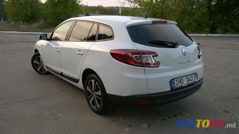 2010' Renault Megane photo #3