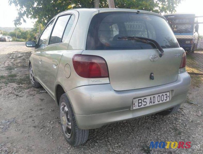 2002' Toyota Yaris photo #1