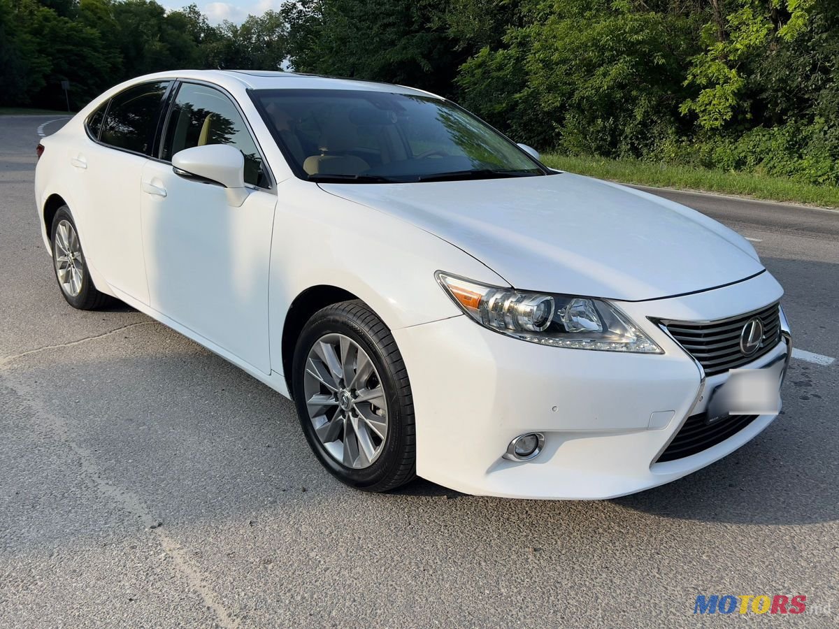2015' Lexus Es Series photo #1