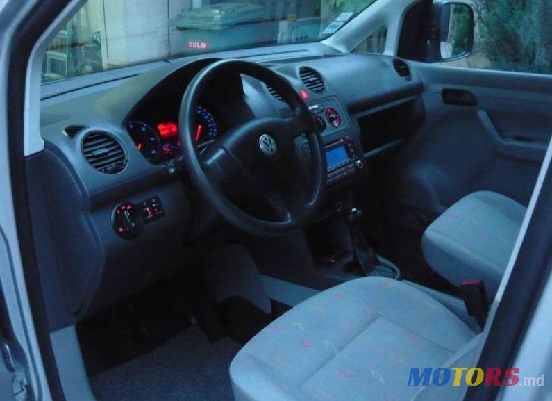 2010' Volkswagen Caddy photo #1