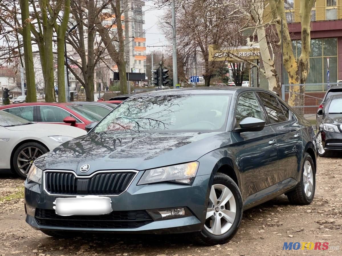 2016' Skoda Superb photo #6