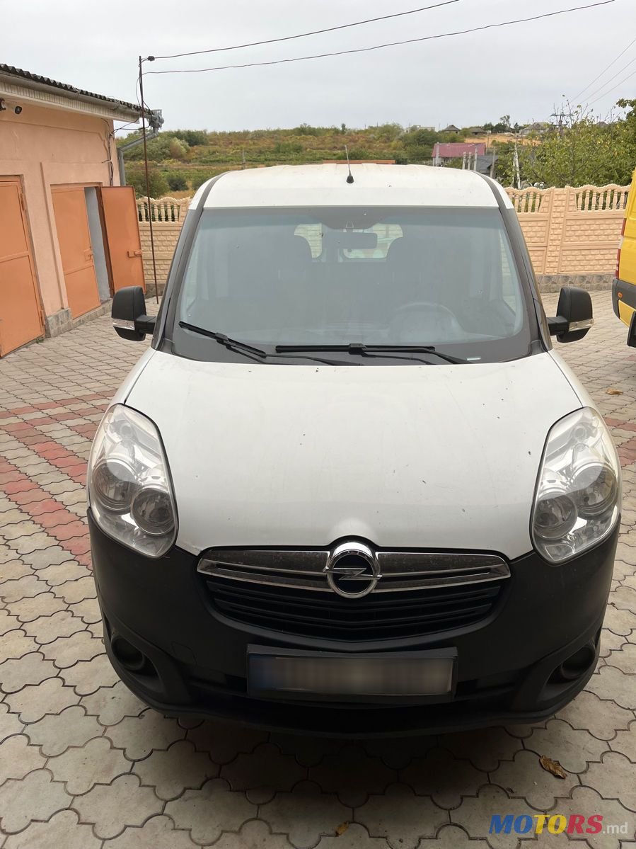 2012' Opel Combo photo #2