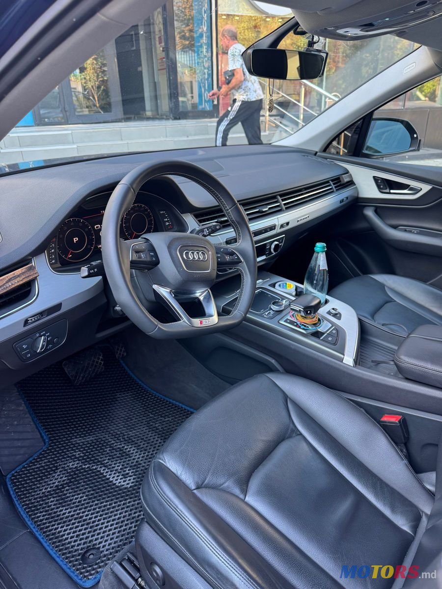 2019' Audi Q7 photo #3