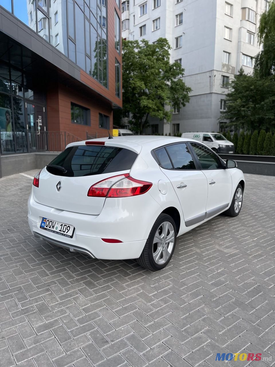 2014' Renault Megane photo #3