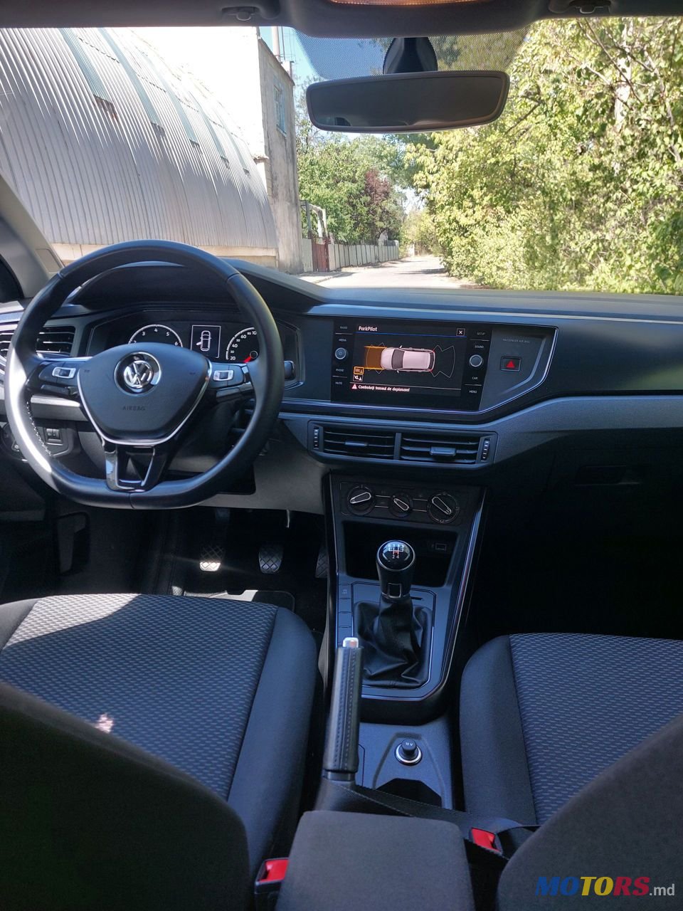 2018' Volkswagen Polo photo #5