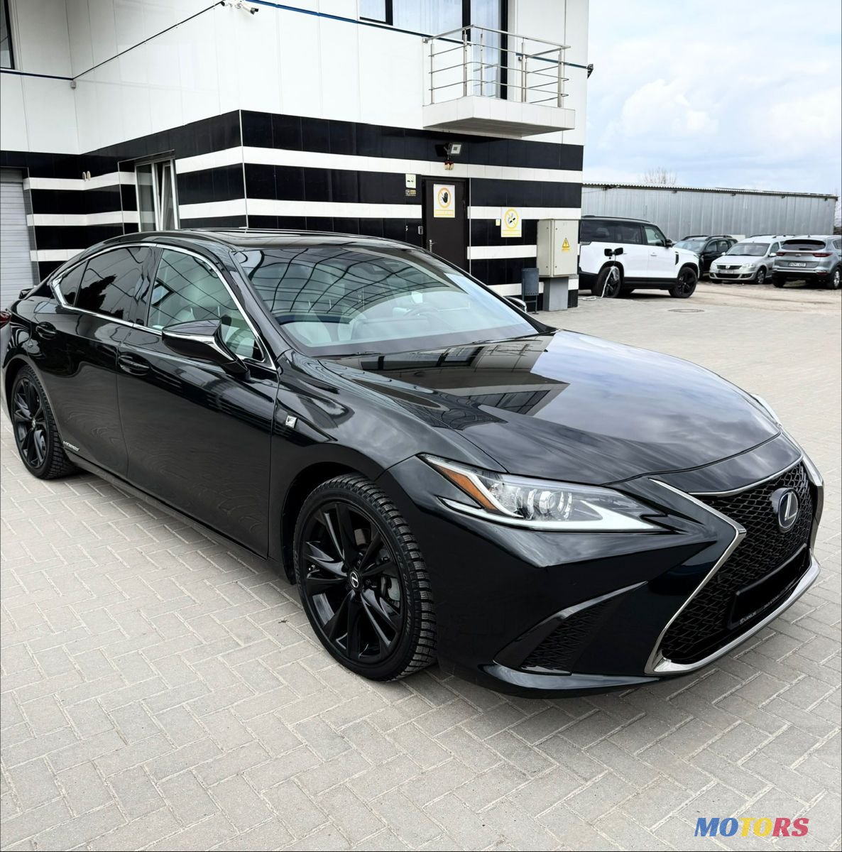 2022' Lexus Es Series photo #1