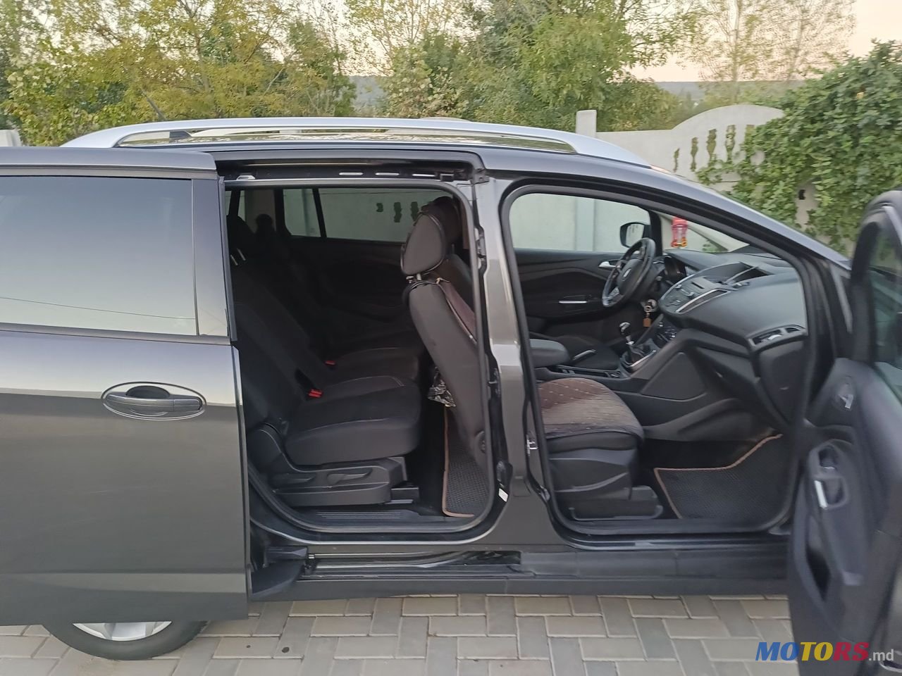 2015' Ford C-MAX photo #3