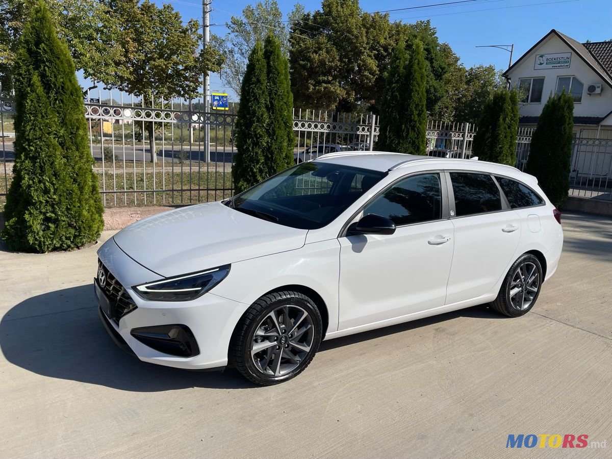 2021' Hyundai i30 photo #3