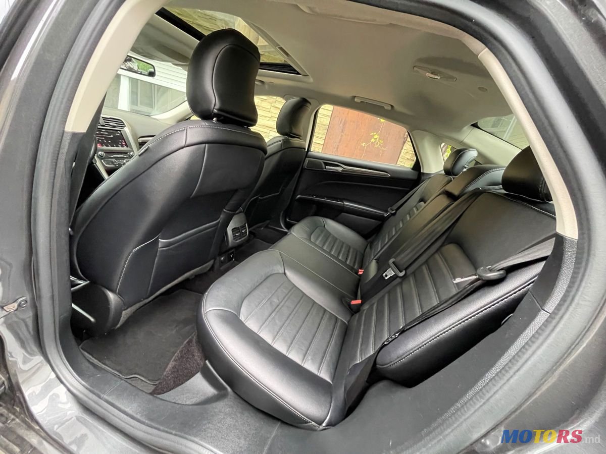 2016' Ford Fusion photo #6