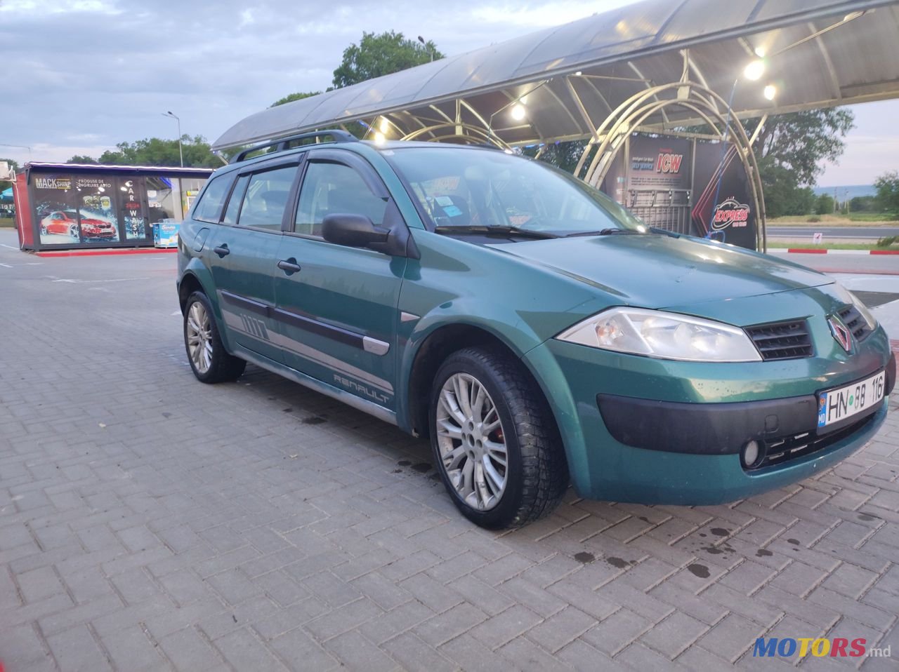 2004' Renault Megane photo #4