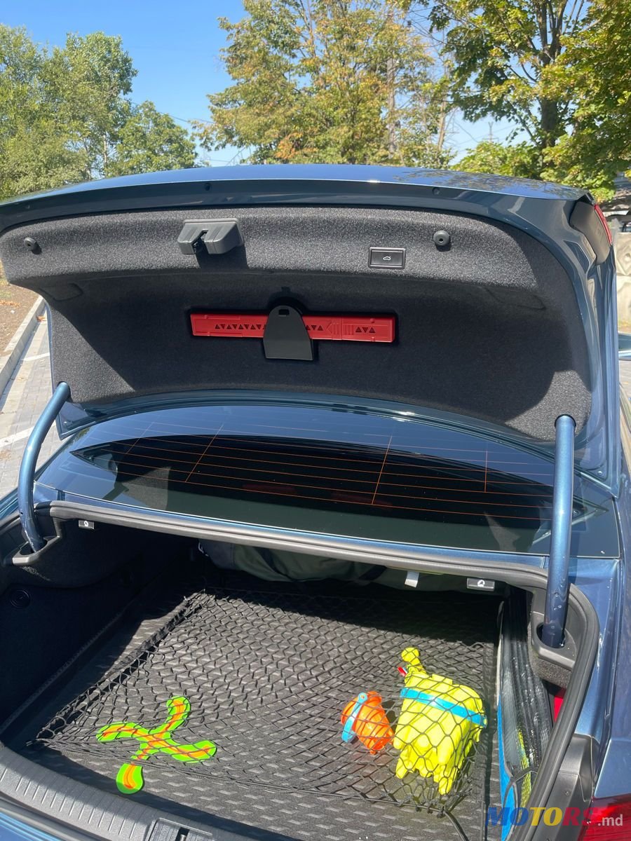 2018' Volkswagen Passat photo #4