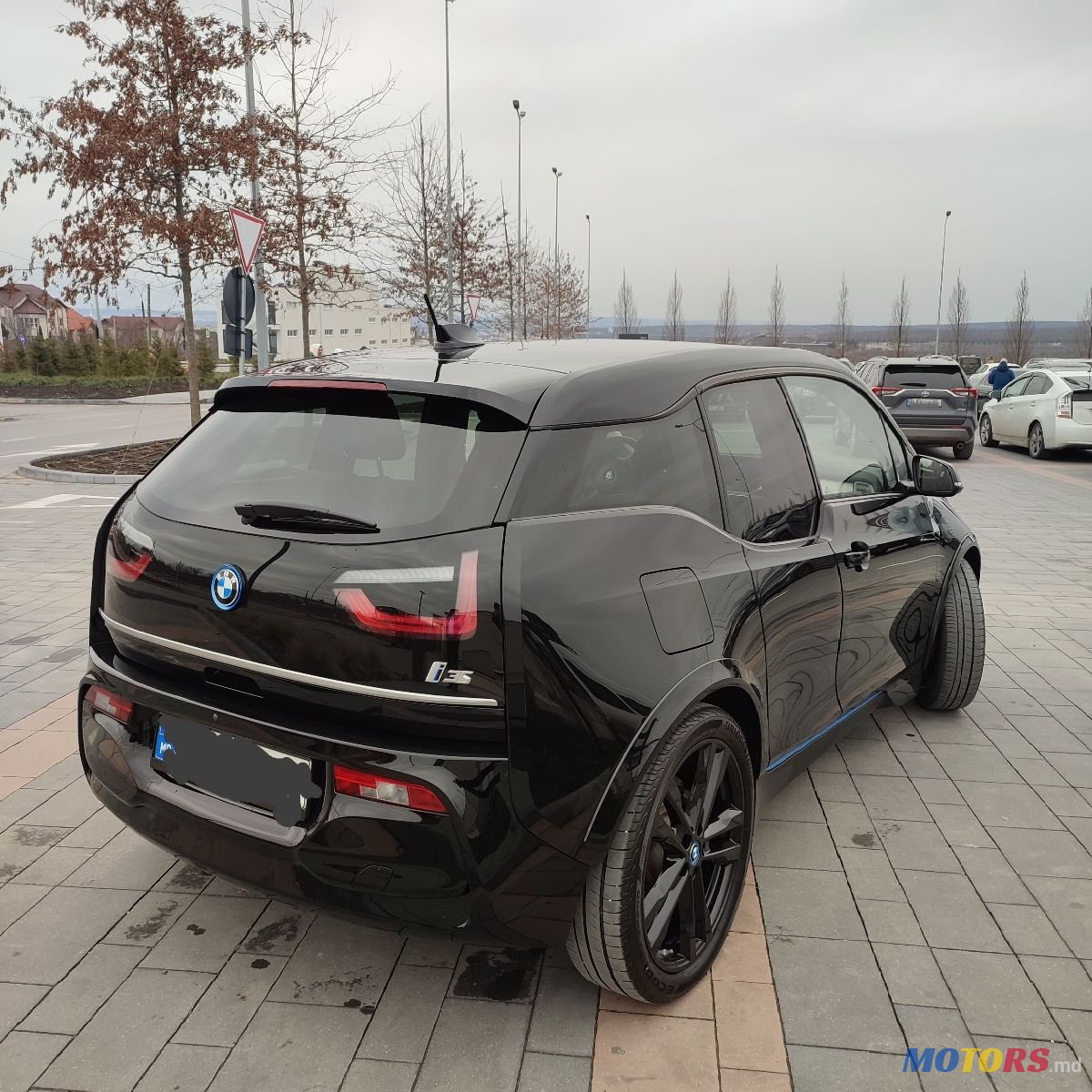 2022' BMW i3 photo #3