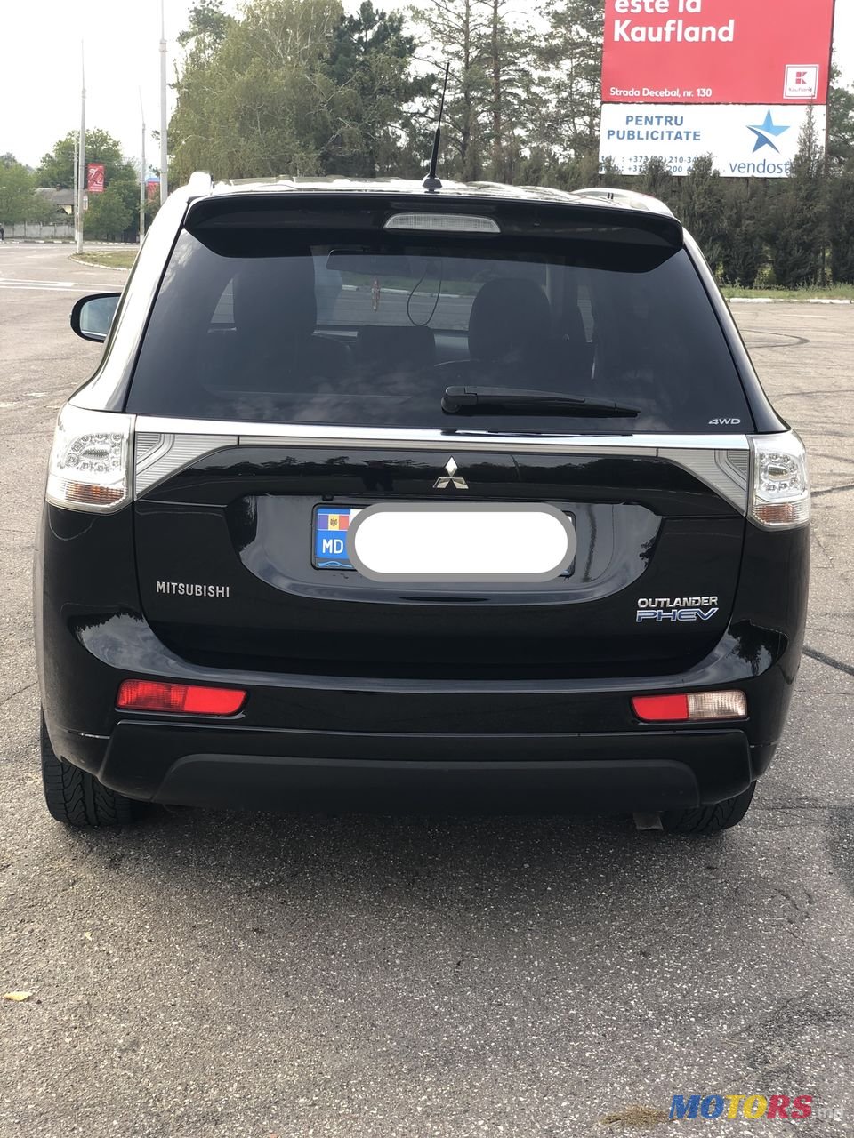 2014' Mitsubishi Outlander photo #6