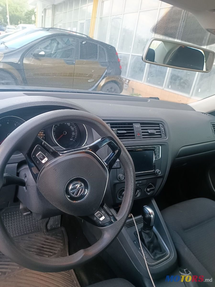 2015' Volkswagen Jetta photo #5