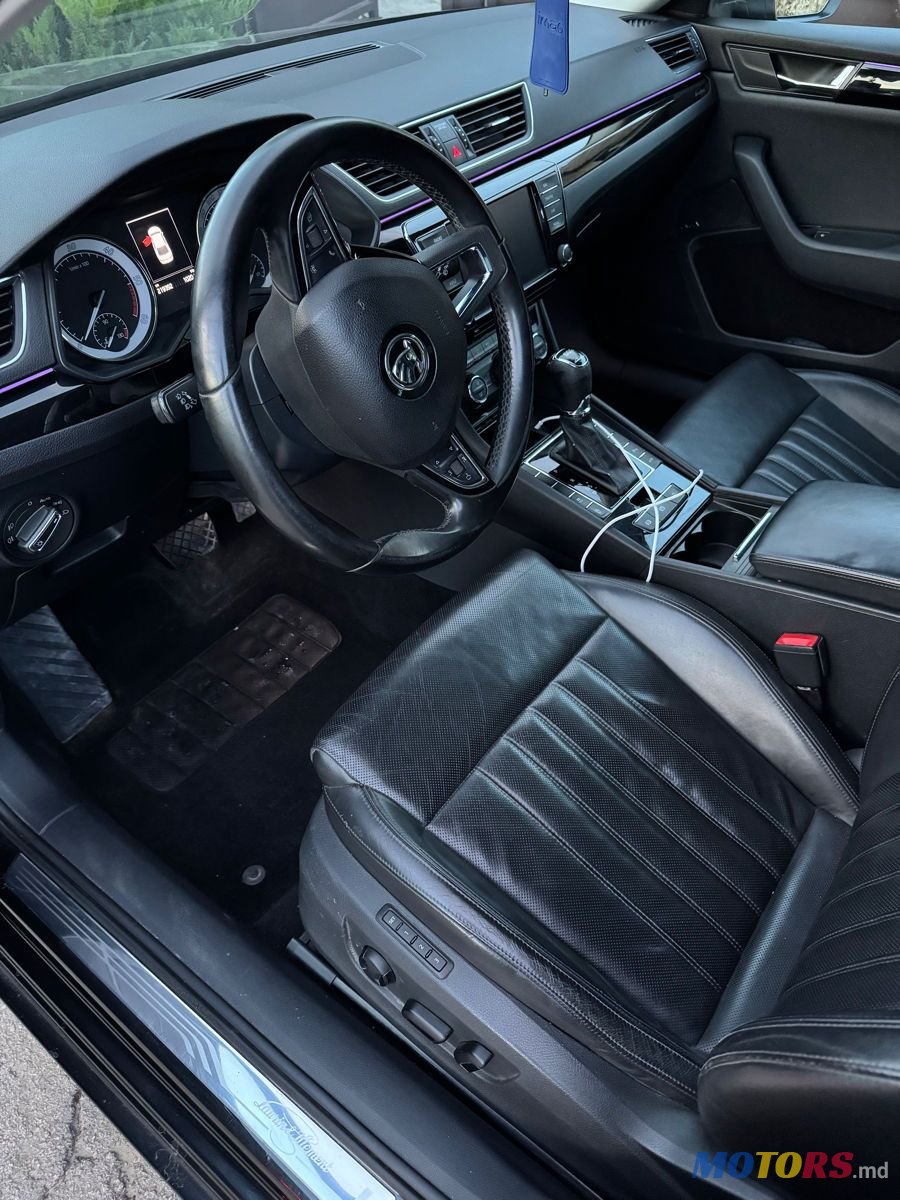 2016' Skoda Superb photo #6