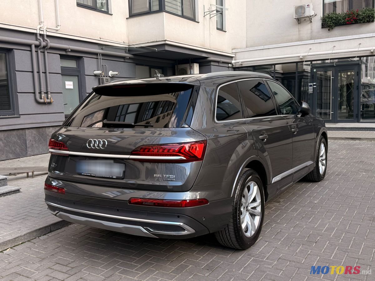 2021' Audi Q7 photo #2