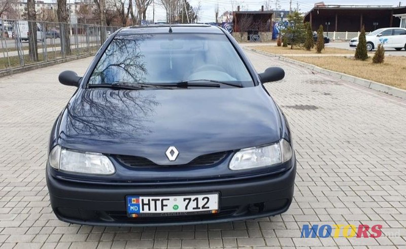 1995' Renault Laguna photo #2