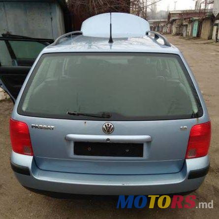 2000' Volkswagen Passat photo #2