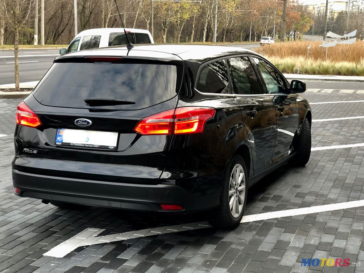 2017' Ford Focus photo #3