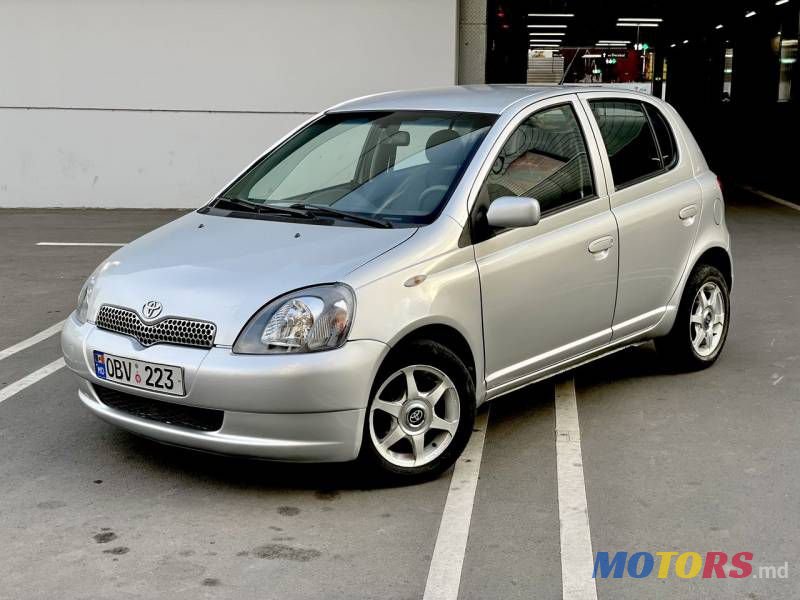 2004' Toyota Yaris photo #1