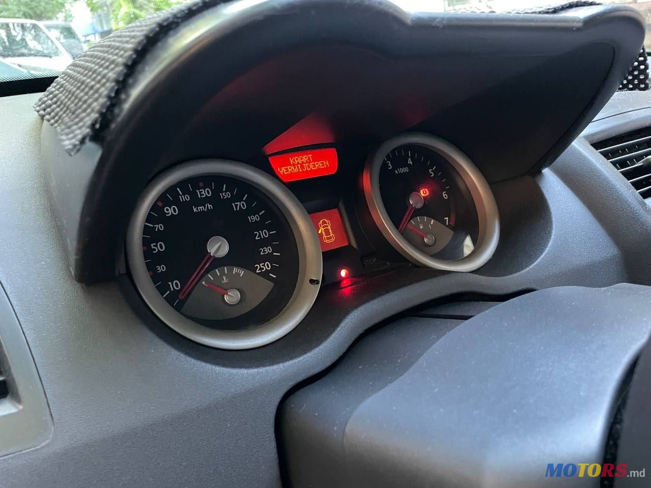2004' Renault Megane photo #6