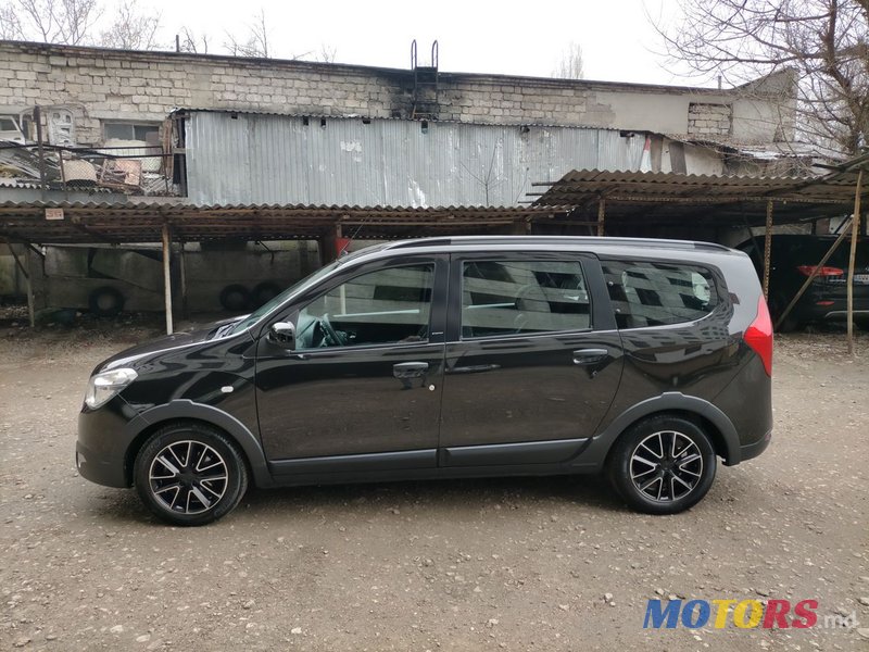 2018' Dacia Lodgy photo #1