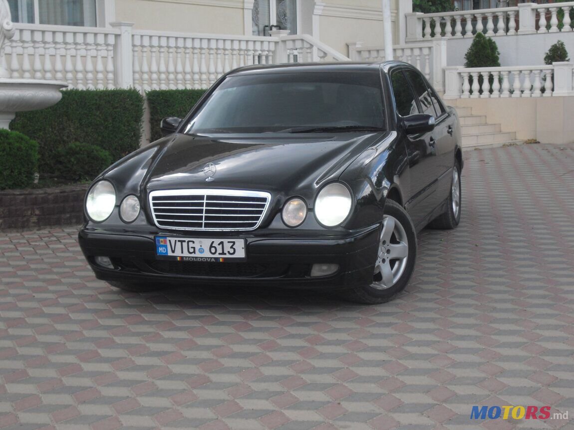 2001' Mercedes-Benz E Класс photo #2