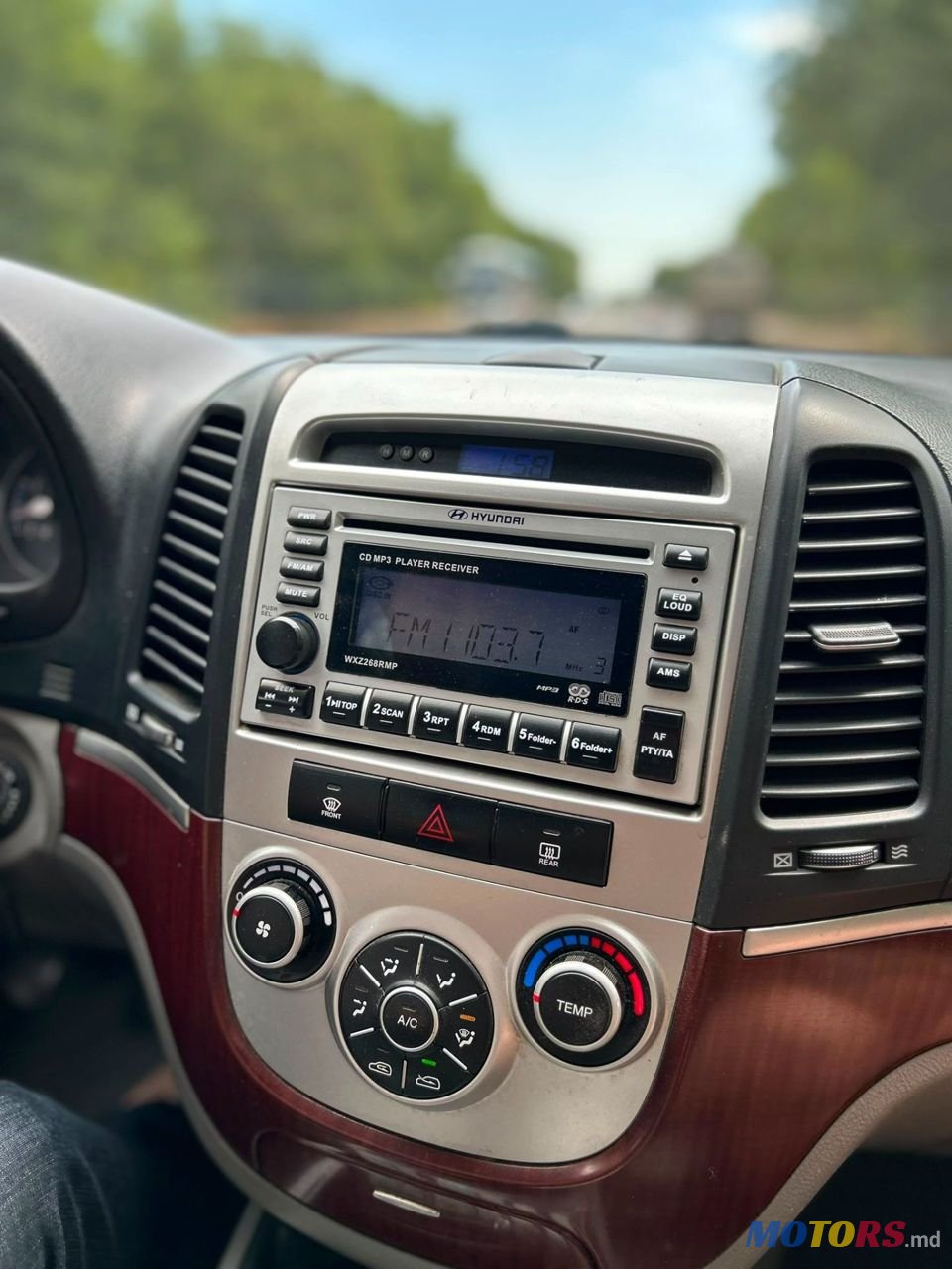 2007' Hyundai Santa Fe photo #4