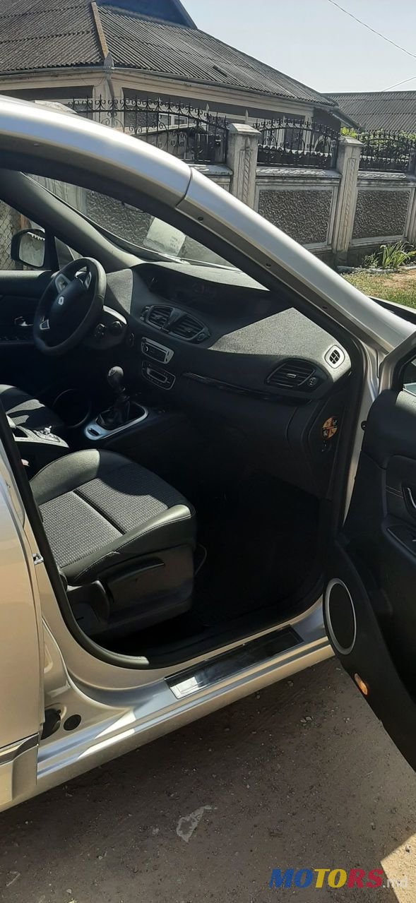 2016' Renault Grand Scenic photo #4