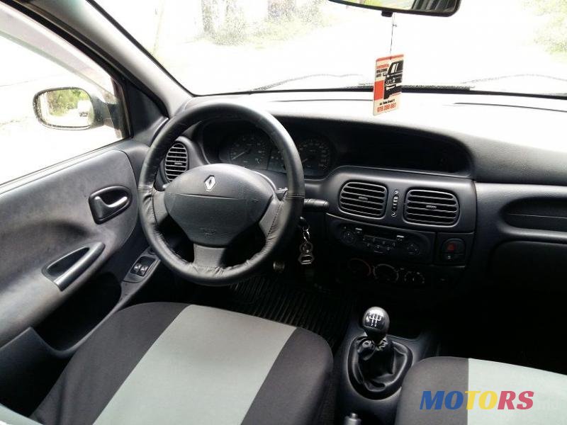 2003' Renault Megane photo #3