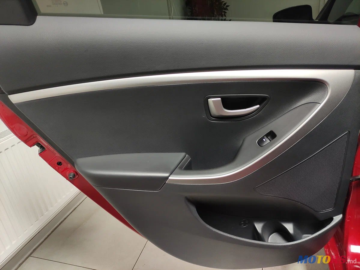 2016' Hyundai i30 photo #6